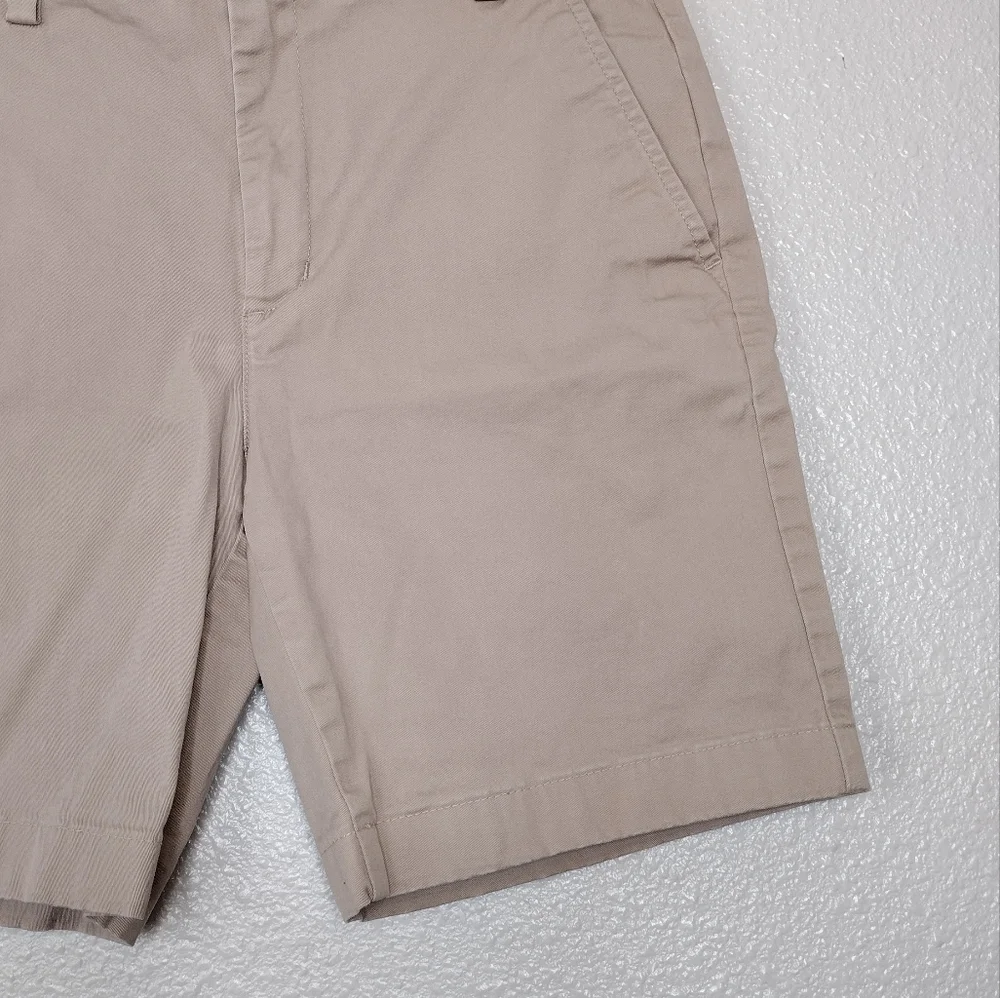 Vineyard Vines Boy's Preppy Casual Neutral Tan Outdoors Flat Front Short Size 16